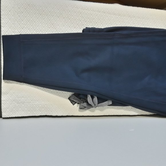 Banana Republic Waffle Knit Jogger - Picture 5 of 11